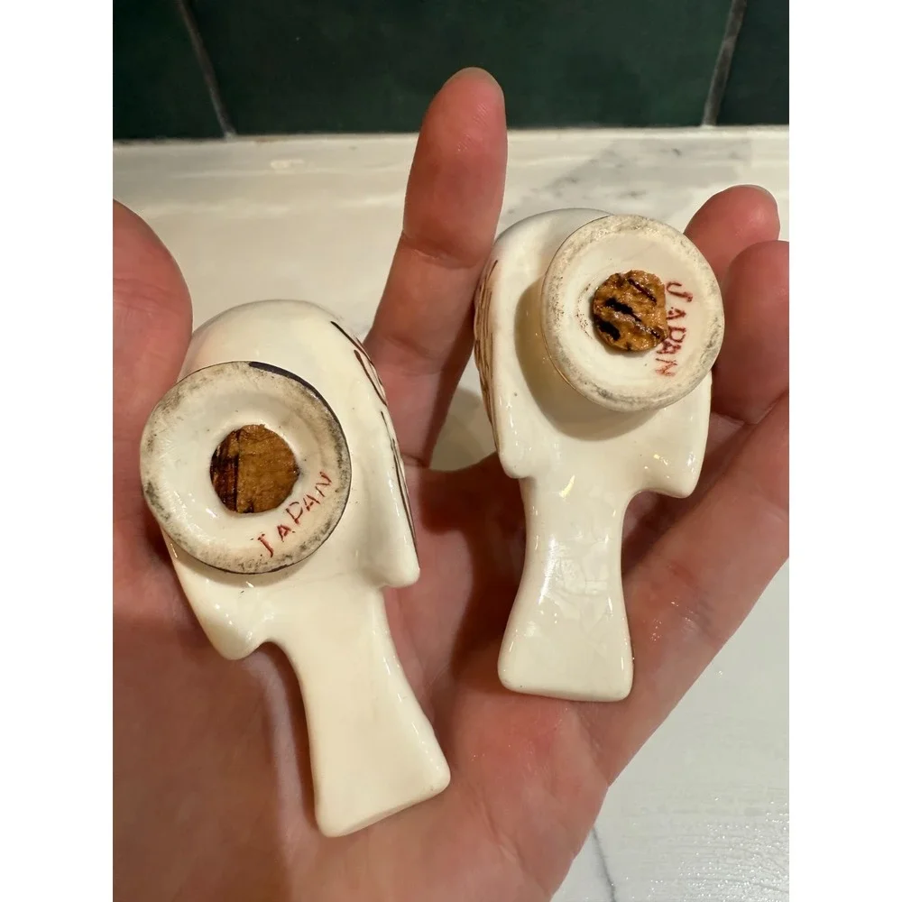 VINTAGE WHITE DOVE Bird SALT & PEPPER SHAKERS JAPAN Hand painted Japan